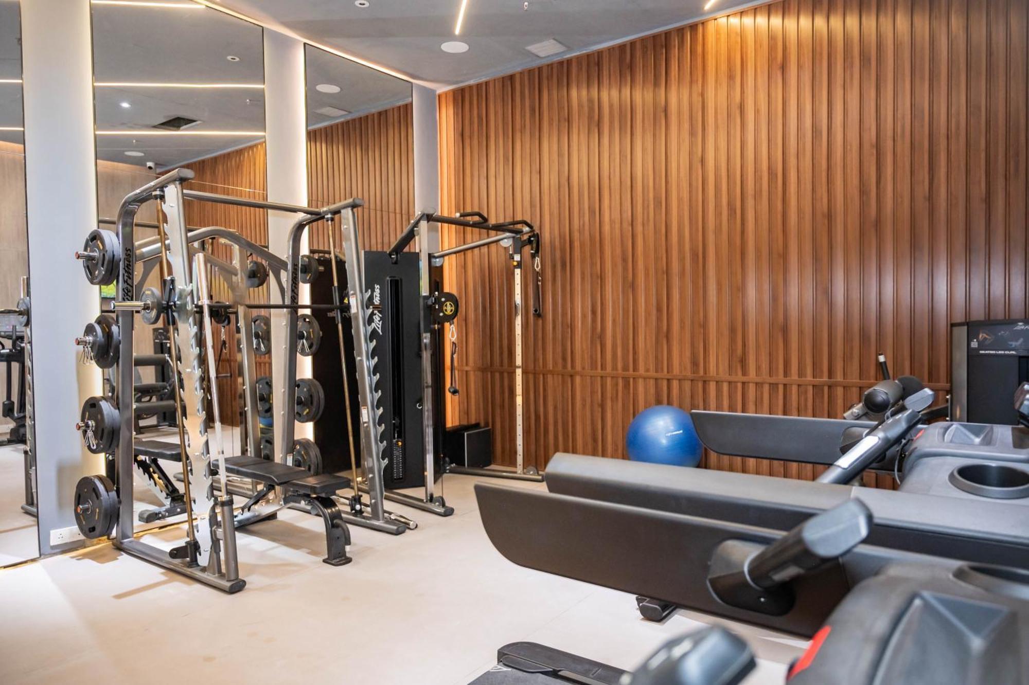 מומביי Z Bliss Suites, Bkc מראה חיצוני תמונה