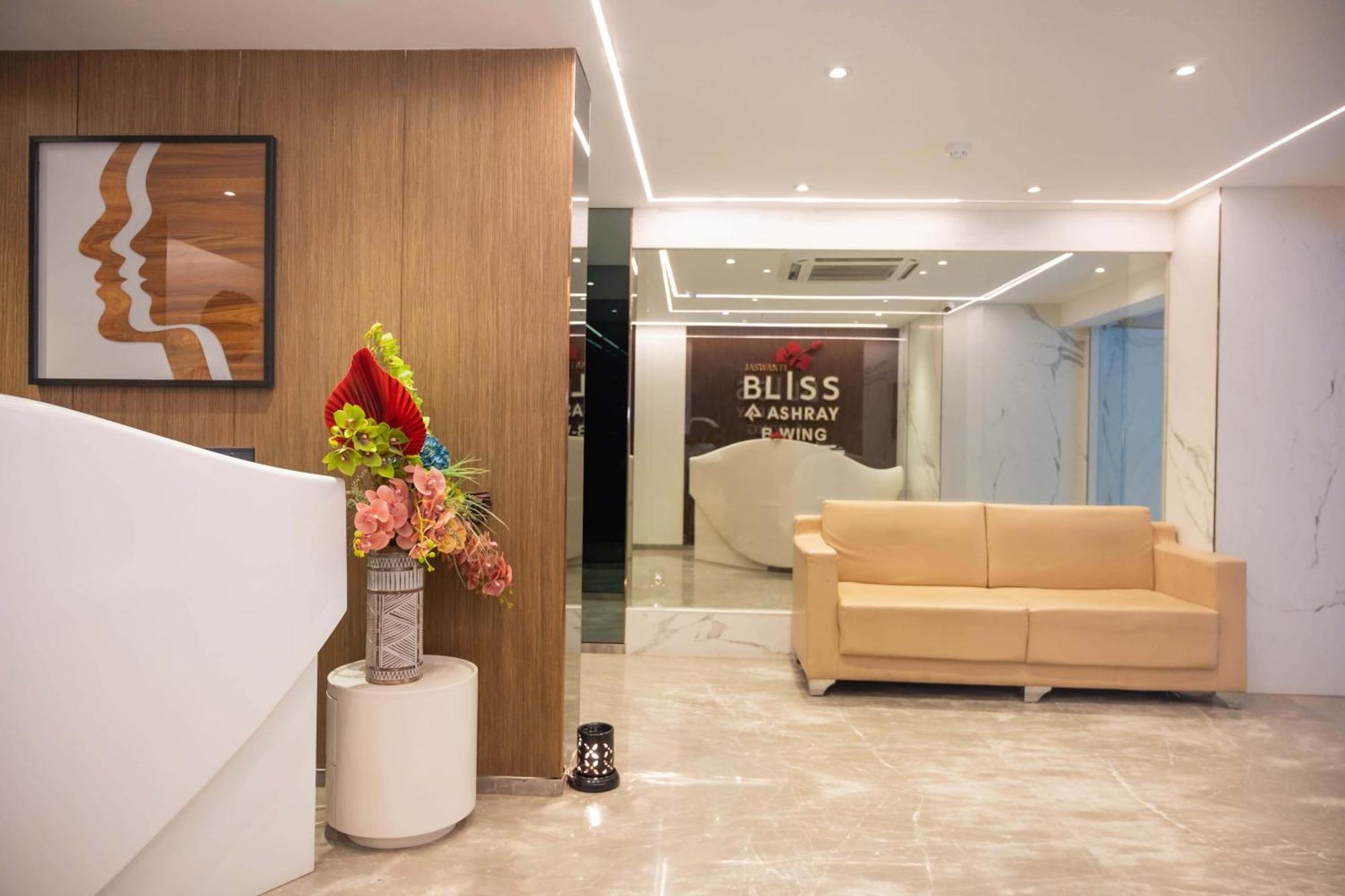 מומביי Z Bliss Suites, Bkc מראה חיצוני תמונה